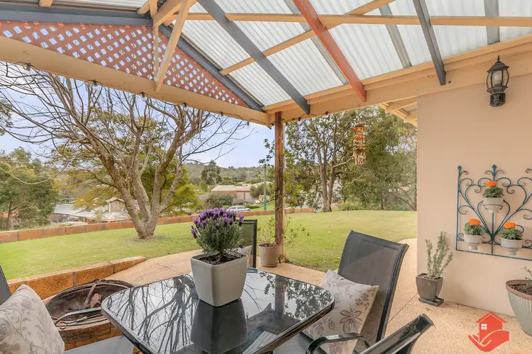 35 Amethyst Crescent, Mount Richon WA 6112