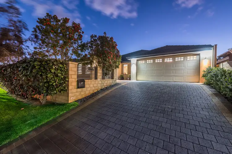 27 Swiftlet Way, Gwelup WA 6018