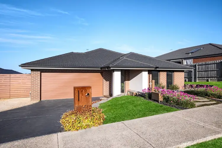 26 Gordon Boulevard, Gisborne VIC 3437