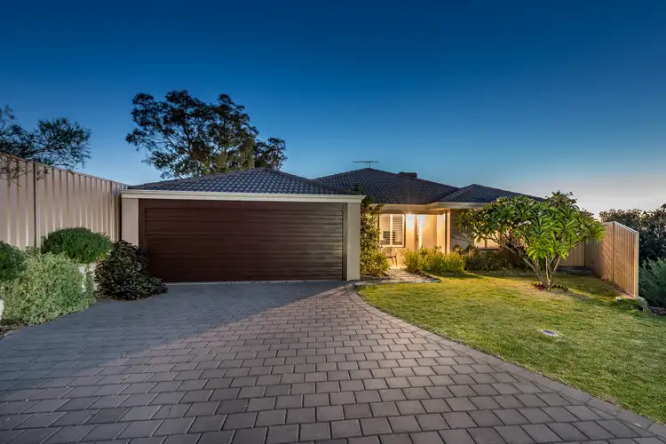 10 Cortona Grove, Sinagra WA 6065
