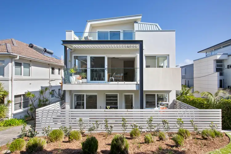 Second view of Homely unit listing, 4/8 Queenscliff Road, Queenscliff NSW 2096