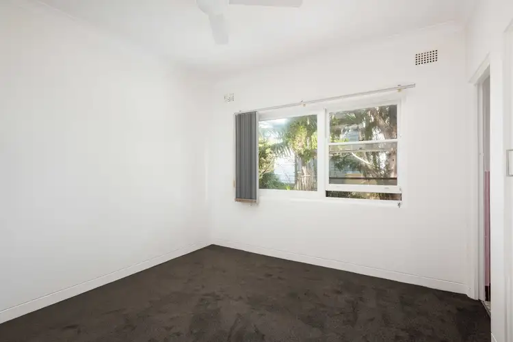 Third view of Homely apartment listing, 5/1 Howie Avenue, Cronulla NSW 2230