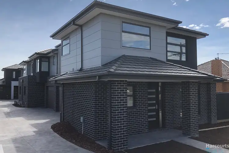 Main view of Homely townhouse listing, 1/22 Curtin Avenue, Lalor VIC 3075