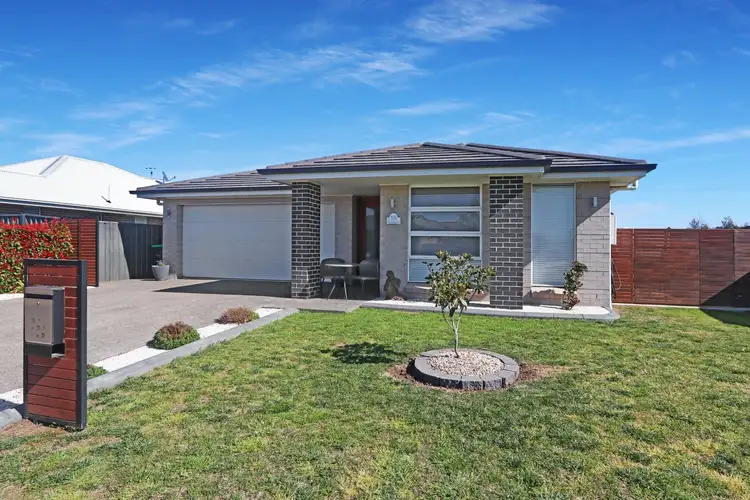 16 Mewburn Drive, Goulburn NSW 2580