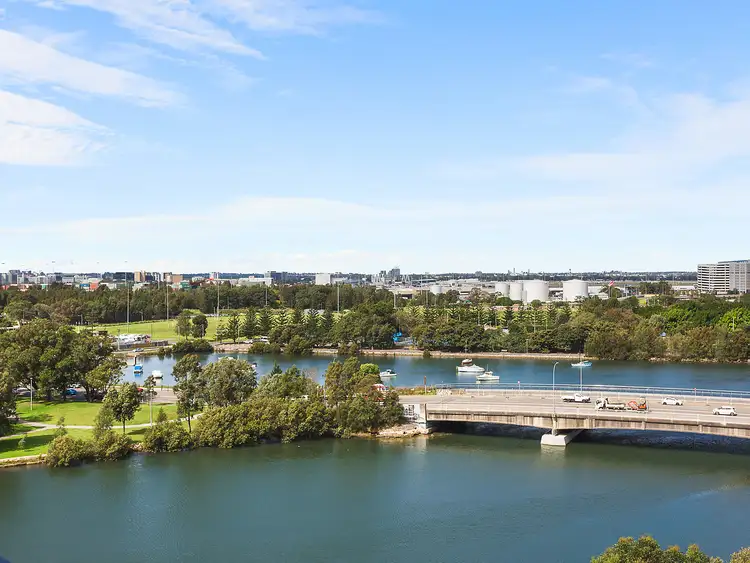 Sixth view of Homely unit listing, 802/2 Chisholm Street, Wolli Creek NSW 2205