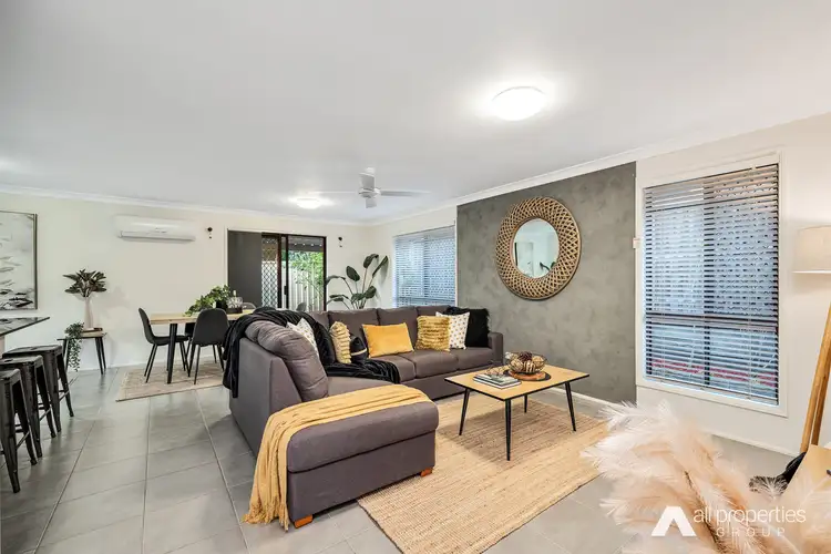 6 Earls Court, Heritage Park QLD 4118