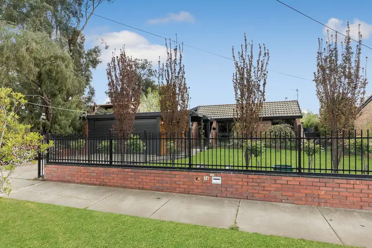 16 Belinda Avenue, Golden Square VIC 3555