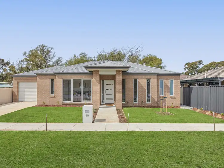 35 Bradby Avenue, Mount Clear VIC 3350