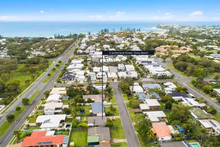 5 Sutherland Street, Dicky Beach QLD 4551