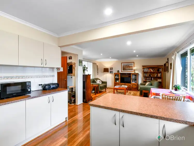 Sixth view of Homely unit listing, 2/37 Heatherhill Road, Frankston VIC 3199