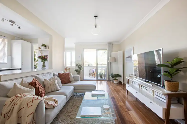 Second view of Homely apartment listing, 8/16-18 Dowling Street, Queenscliff NSW 2096
