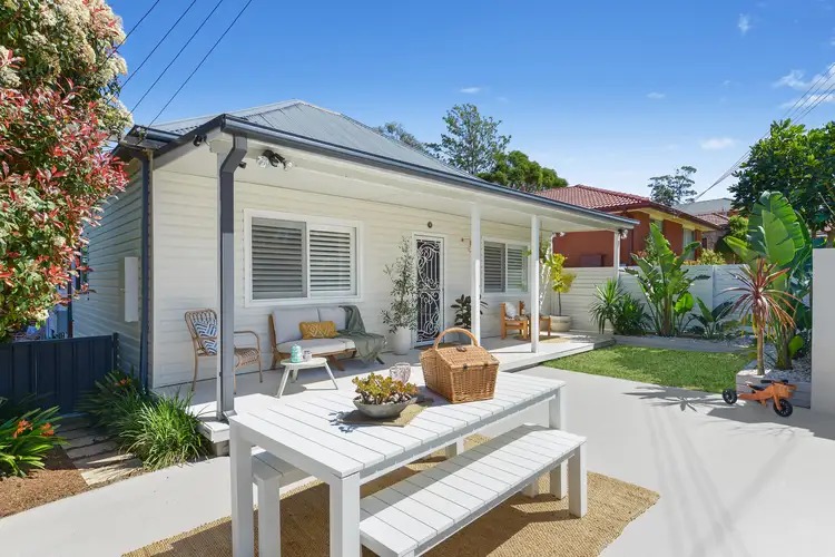 111 Mount Keira Road, West Wollongong NSW 2500