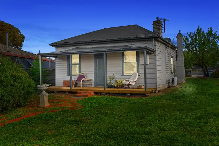 2 Hollow Street, Golden Square VIC 3555