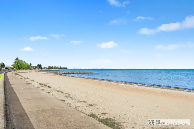 3/245 Esplanade, Altona VIC 3018