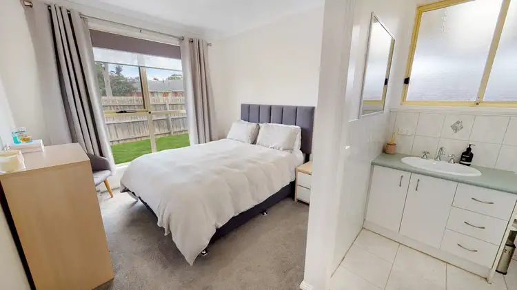 Fourth view of Homely unit listing, 2/18 El Golea Mews, Keilor Downs VIC 3038