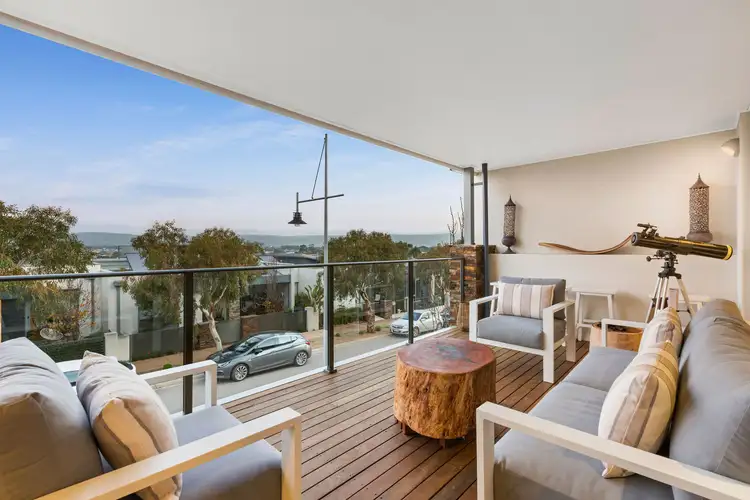 84 Helm Avenue, Safety Beach VIC 3936