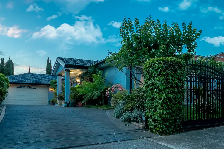 23 Dorchester Street, Craigieburn VIC 3064