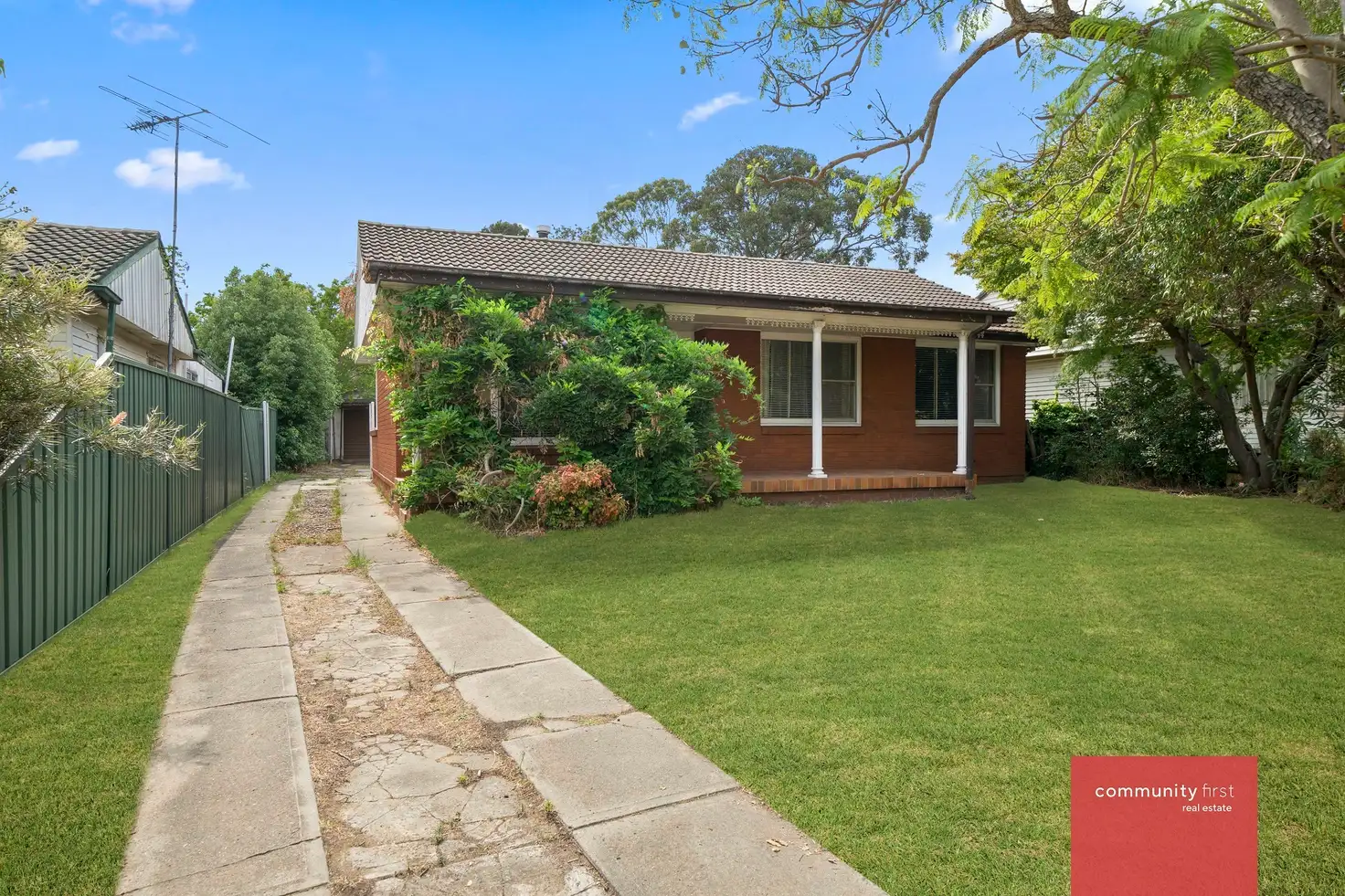Main view of Homely house listing, 21 Parkland Avenue, Macquarie Fields NSW 2564