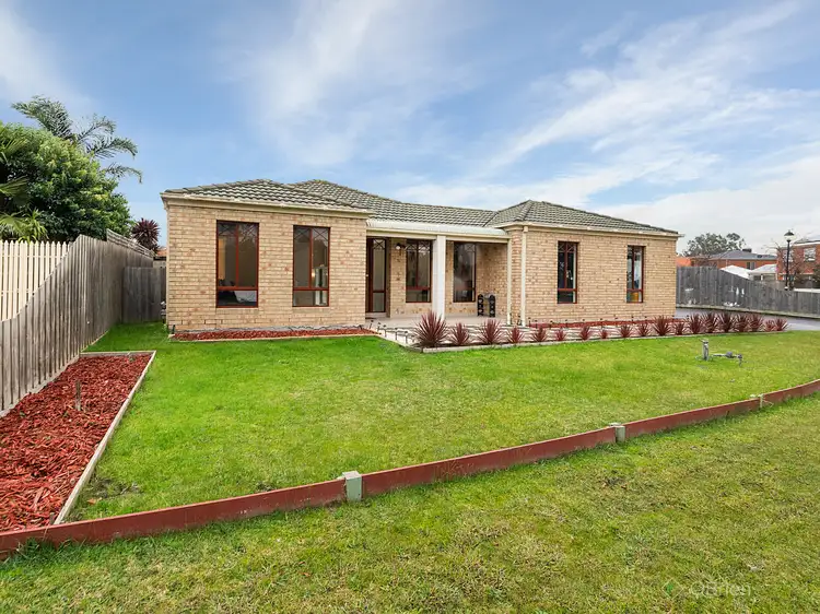 Main view of Homely house listing, 8 Tantallon Boulevard, Beaconsfield VIC 3807