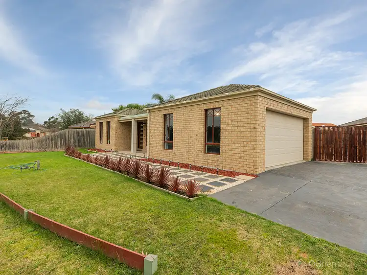 Second view of Homely house listing, 8 Tantallon Boulevard, Beaconsfield VIC 3807