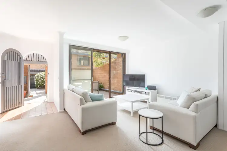 Main view of Homely townhouse listing, 3/10 Oaks Avenue, Cremorne NSW 2090