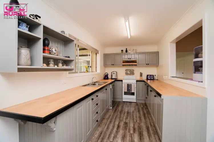 Fourth view of Homely house listing, 1 Grosvenor Street, Narrandera NSW 2700