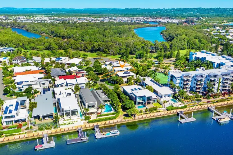 7 Melos Place, Kawana Island QLD 4575