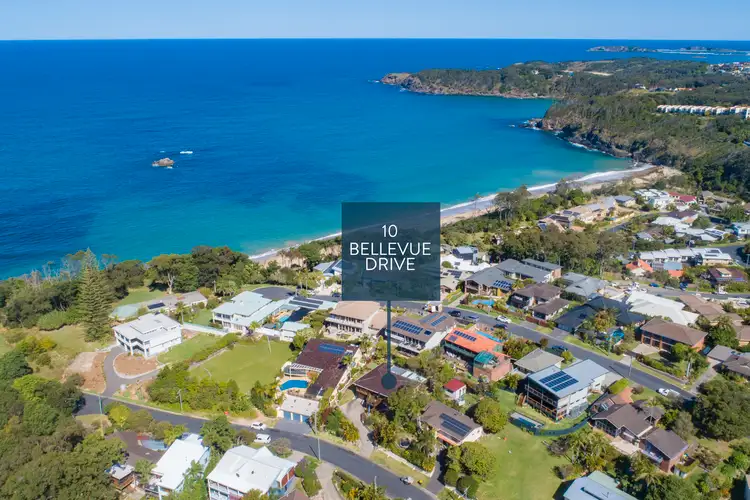 10 Bellevue Drive, Korora NSW 2450