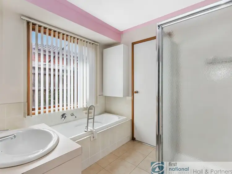 Sixth view of Homely house listing, 4 Melissa Court, Hampton Park VIC 3976