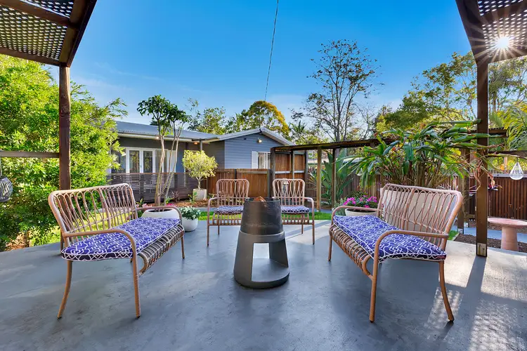 63 Gilruth Road, Kenmore QLD 4069
