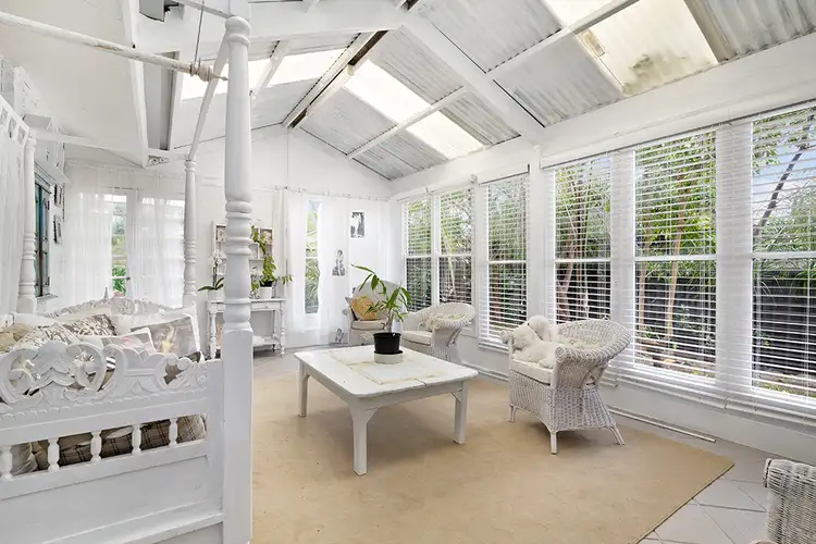 16 Tania Drive, Aberfoyle Park SA 5159