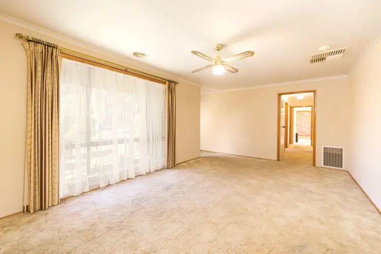 Second view of Homely house listing, 8 Bourke Crescent, Wodonga VIC 3690
