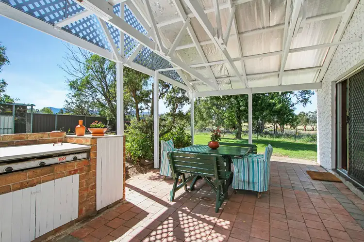 28 Johns Drive, Kootingal NSW 2352