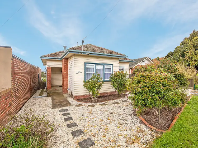 104 Sim Street, Black Hill VIC 3350
