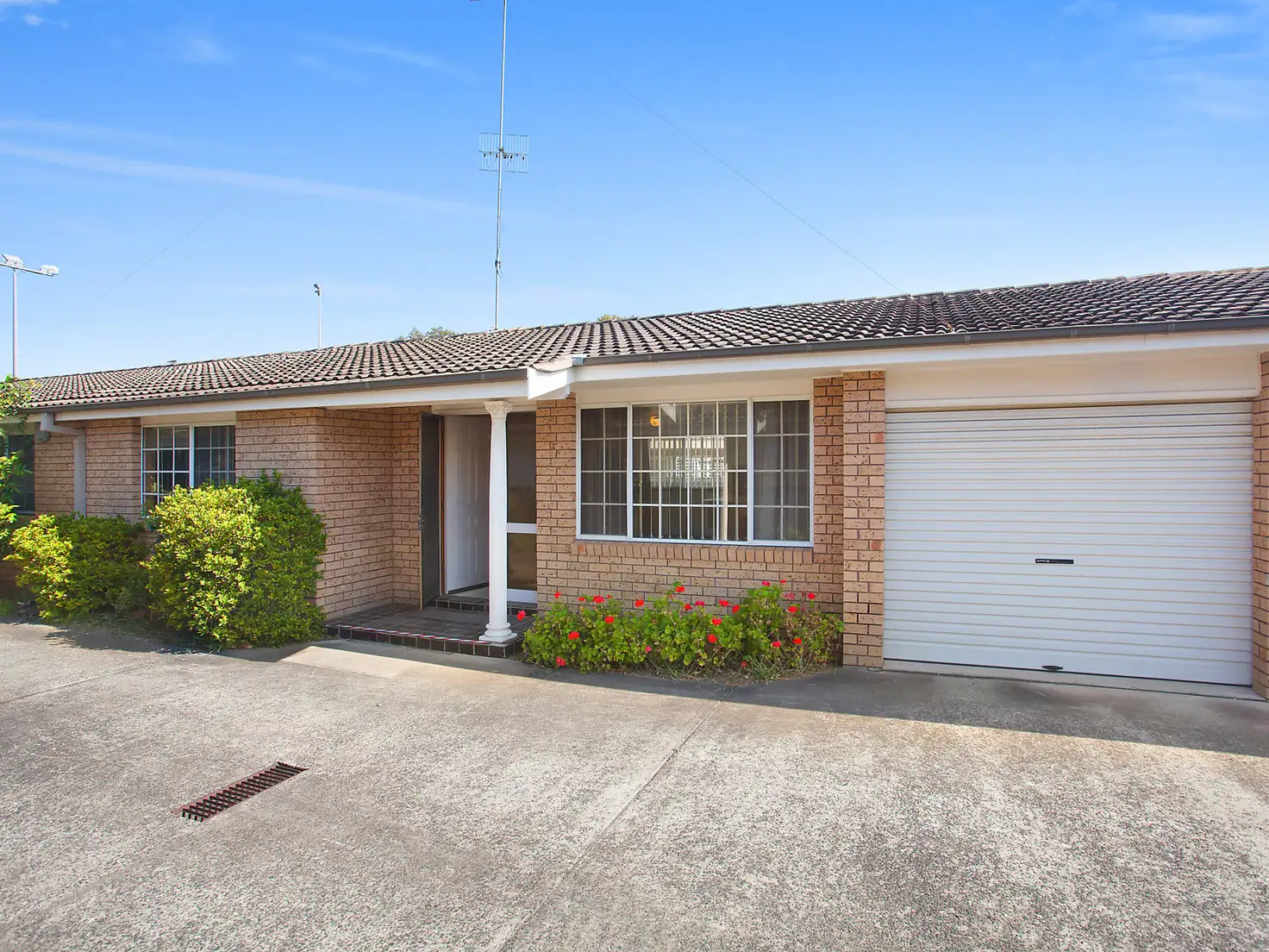 Main view of Homely villa listing, 2/16 Fraser Road, Long Jetty NSW 2261
