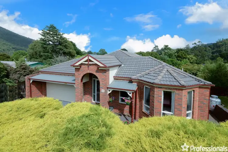 28 Surrey Road, Warburton VIC 3799
