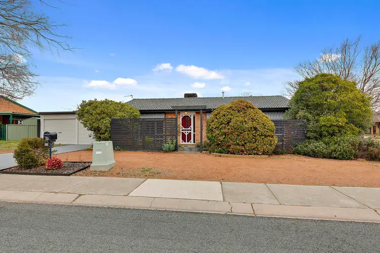 28 Keverstone Circuit, Isabella Plains ACT 2905