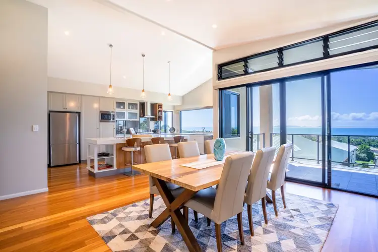 11 Samoa Street, Pacific Heights QLD 4703
