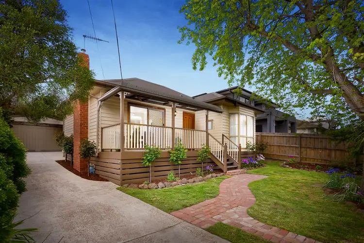 106 Winifred Street, Oak Park VIC 3046