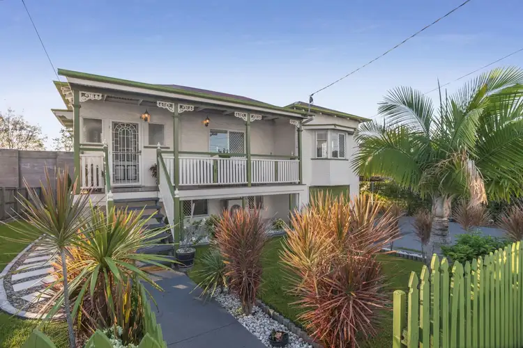 81 Gladstone Street, Coorparoo QLD 4151
