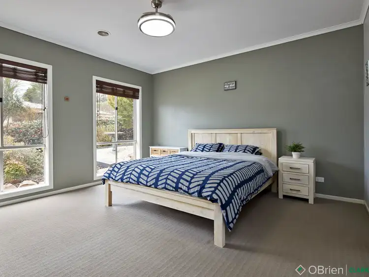 Fourth view of Homely house listing, 15 Lakeside Court, Drouin VIC 3818