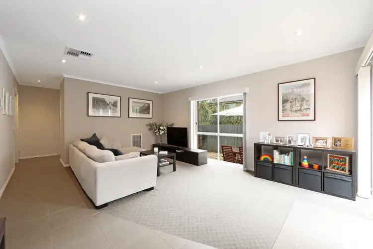 Second view of Homely unit listing, 2/19 Pinnacle Avenue, Ferntree Gully VIC 3156
