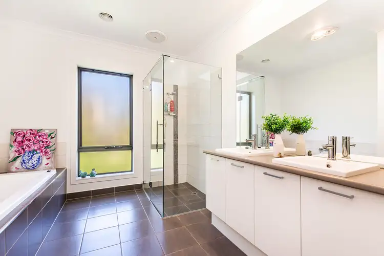 Sixth view of Homely house listing, 2 Seaview Terrace, Portland VIC 3305