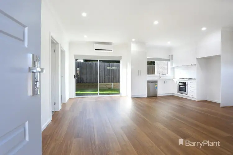 Sixth view of Homely townhouse listing, 2/21 Sunset Boulevard, Jacana VIC 3047