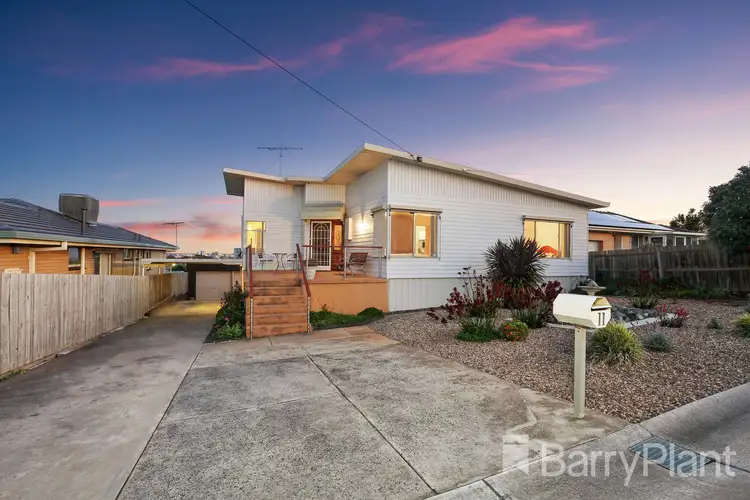 11 Kirriemuir Street, Hamlyn Heights VIC 3215
