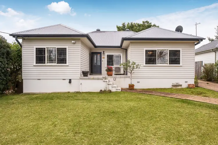 14 Carmen Street, St Ives NSW 2075