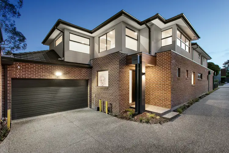 2/15 Summit Road, Burwood VIC 3125