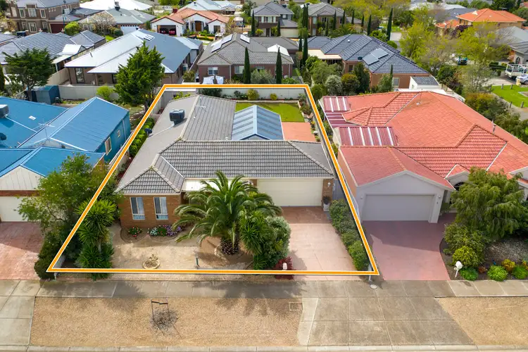 Second view of Homely house listing, 3 Maple Court, Taylors Hill VIC 3037