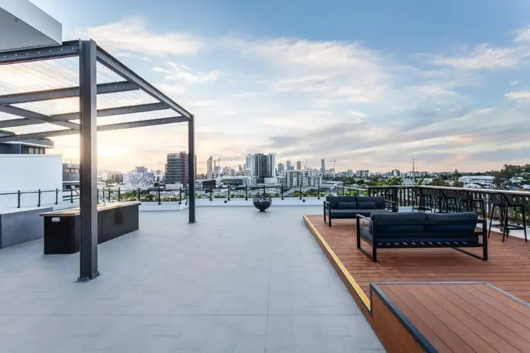 311/8 Deshon Street, Woolloongabba QLD 4102