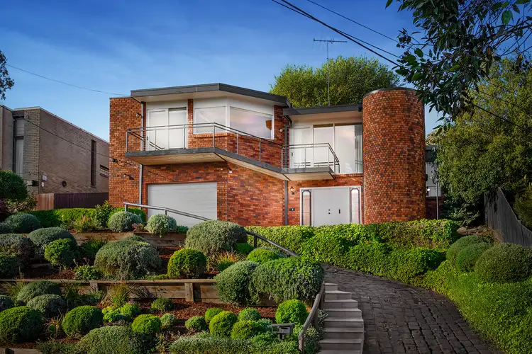 12 Riverside Avenue, Keilor VIC 3036